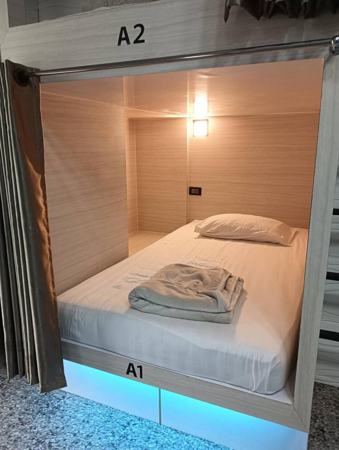 White Jail At Koh Tao Hostel Екстер'єр фото