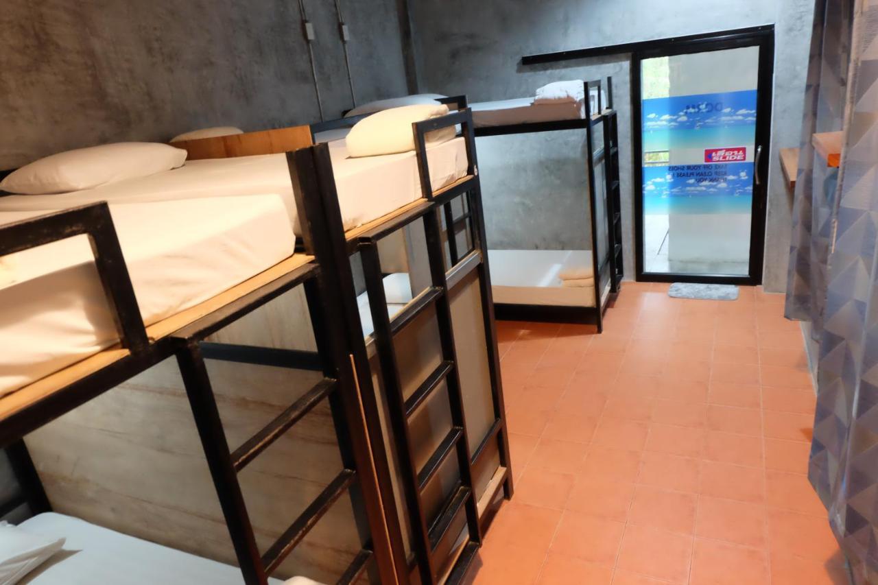 White Jail At Koh Tao Hostel Екстер'єр фото
