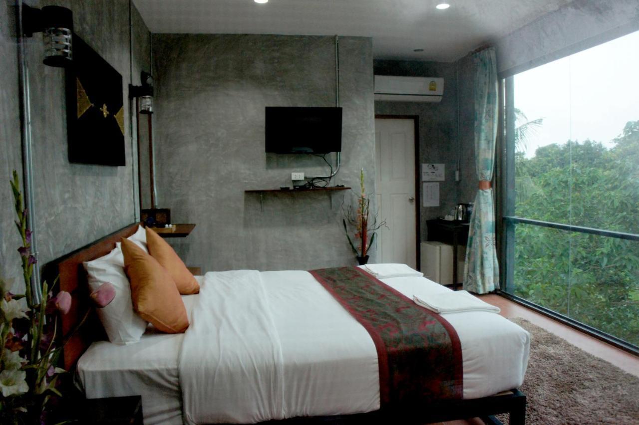 White Jail At Koh Tao Hostel Екстер'єр фото